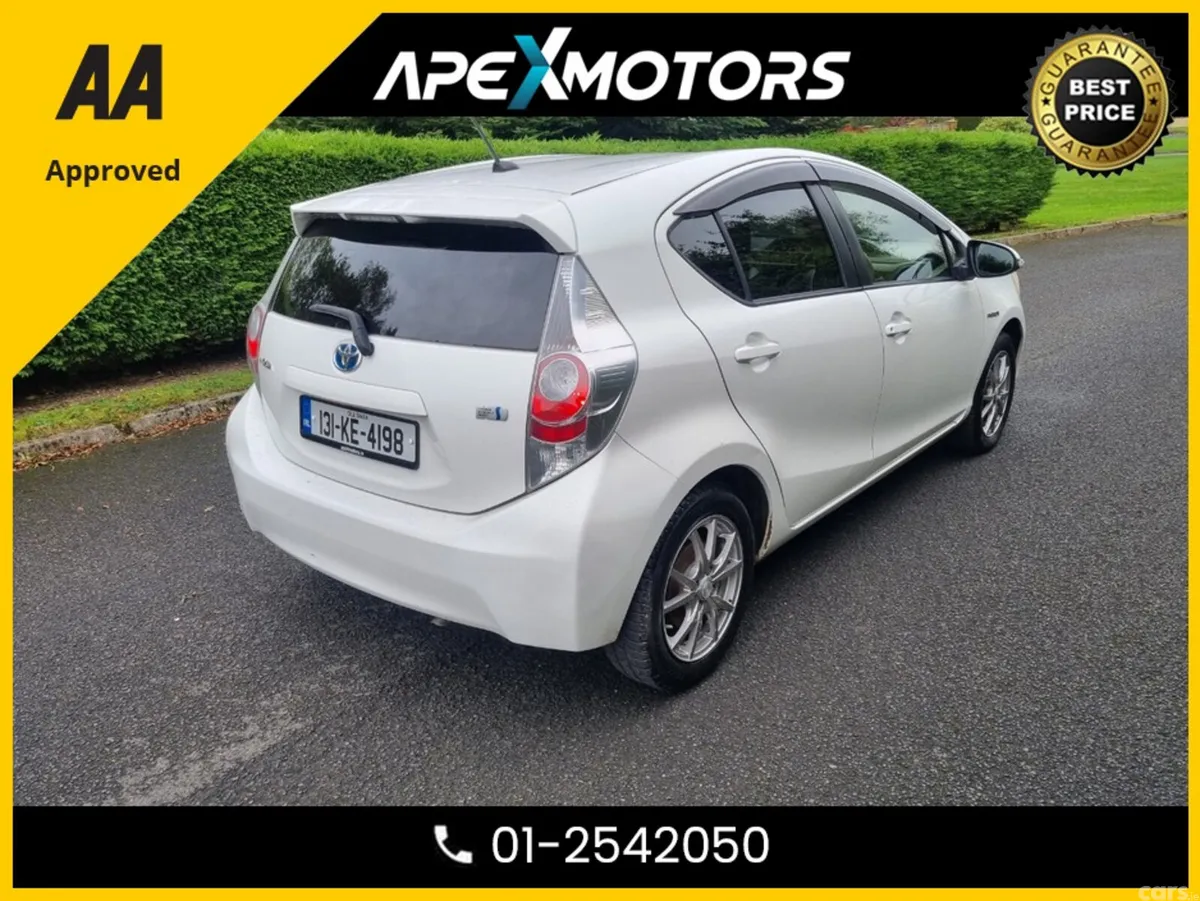 Toyota Aqua Hatchback, Petrol Hybrid, 2013, White