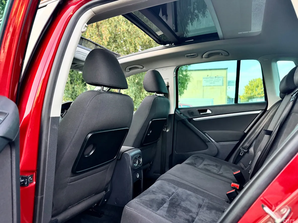 Volkswagen Tiguan SUV, Diesel, 2015, Red