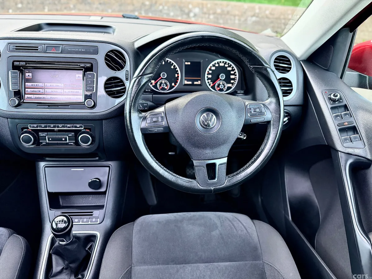 Volkswagen Tiguan SUV, Diesel, 2015, Red