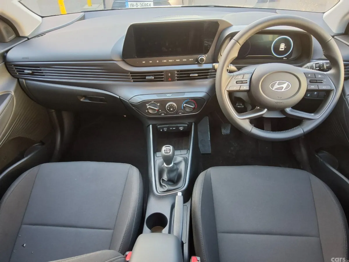 Hyundai i20 Hatchback, Petrol, 2026, White