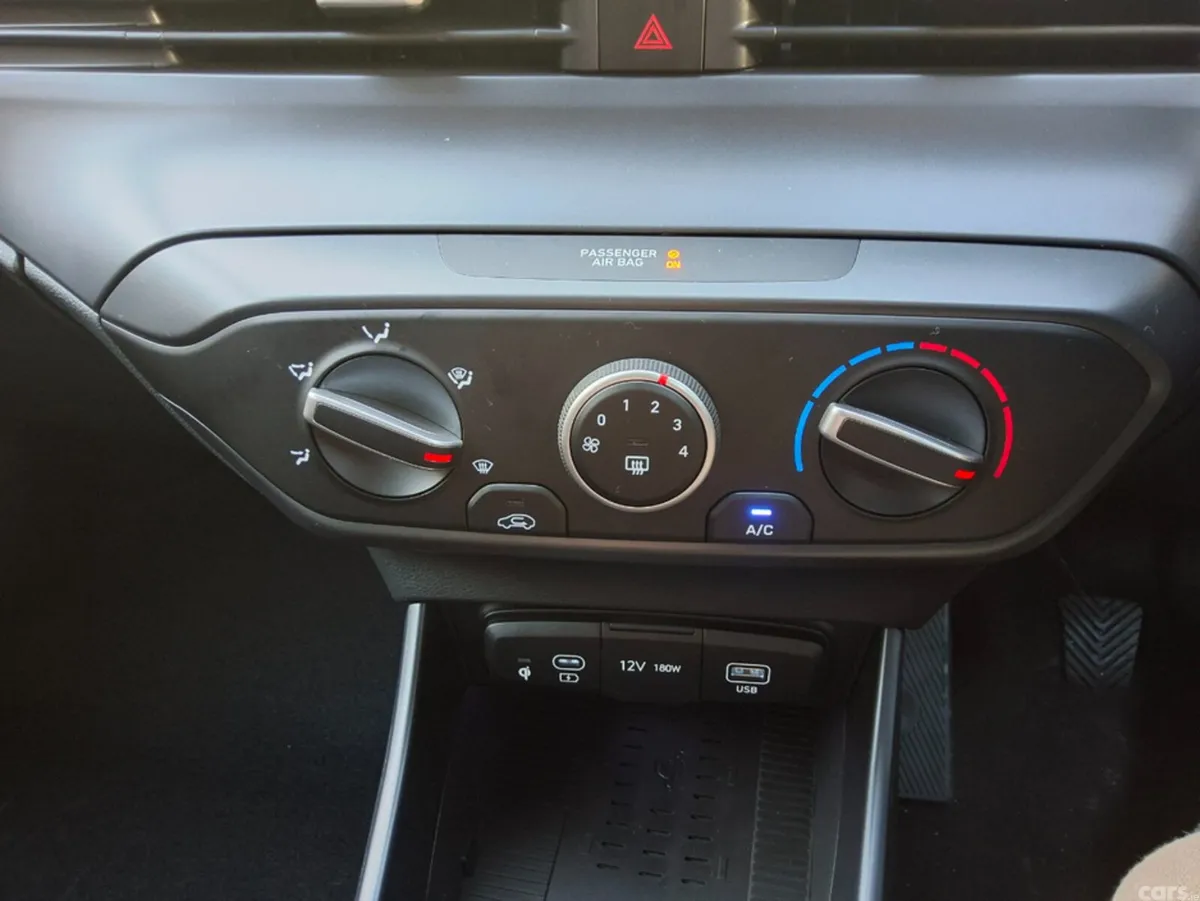 Hyundai i20 Hatchback, Petrol, 2026, White