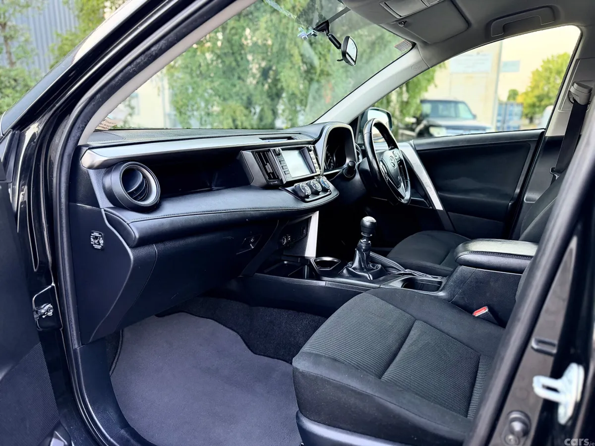 Toyota RAV4 SUV, Diesel, 2017, Black