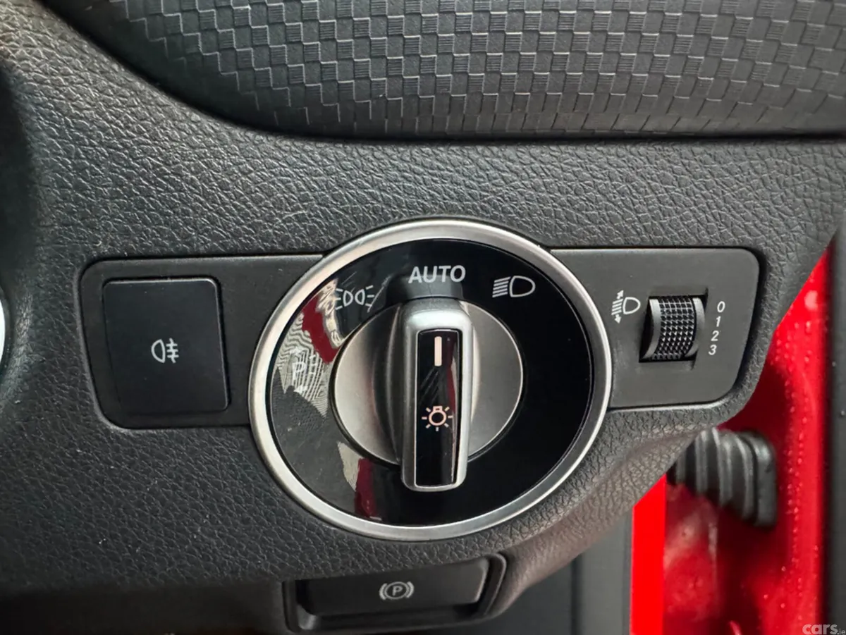 Mercedes-Benz A-Class Hatchback, Petrol, 2015, Red