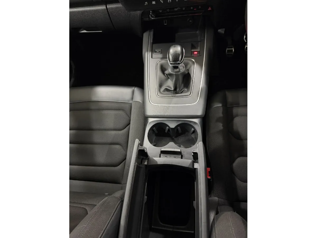 Citroen C5 Hatchback, Petrol, 2023, White