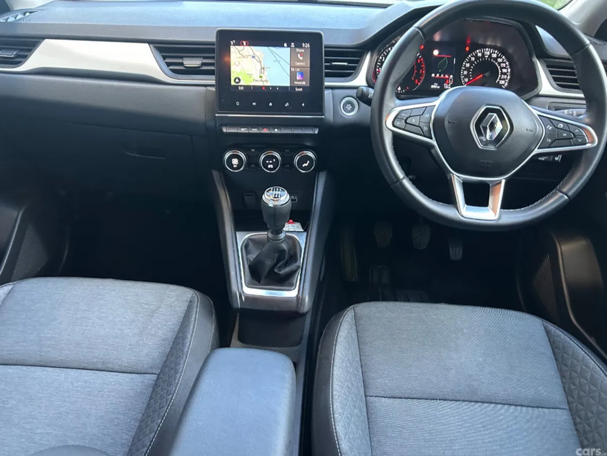 Renault Captur Hatchback, Petrol, 2023, Red