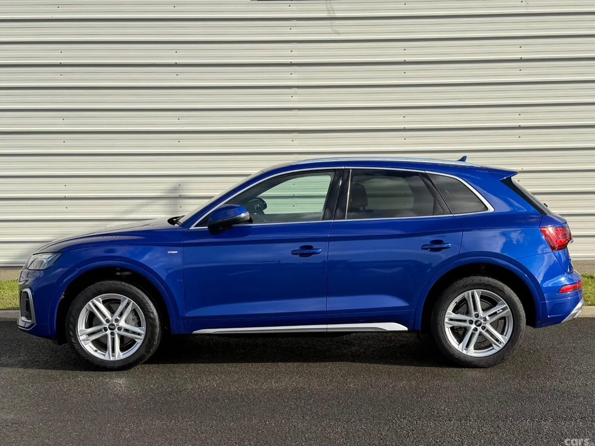 Audi Q5 SUV, Diesel, 2023, Blue