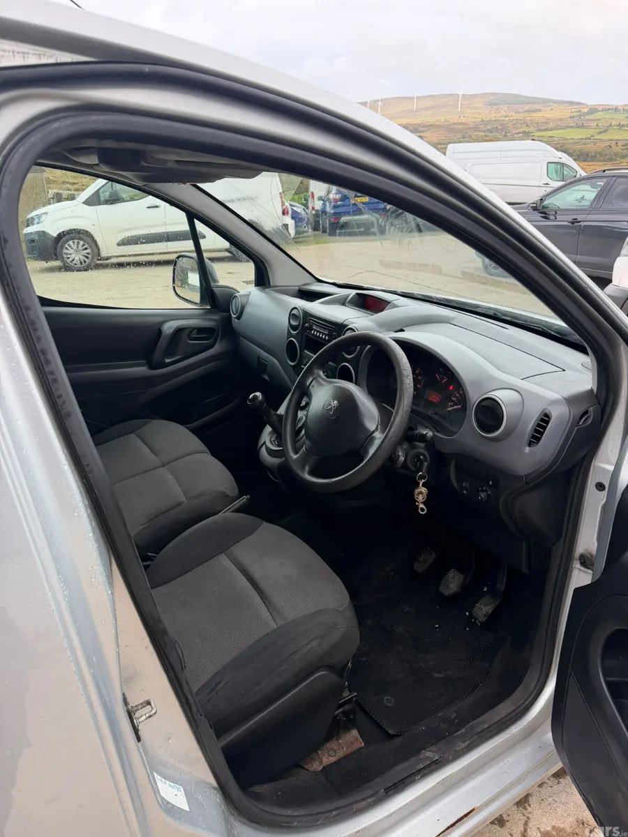 Peugeot Partner MPV, Diesel, 2018, Silver