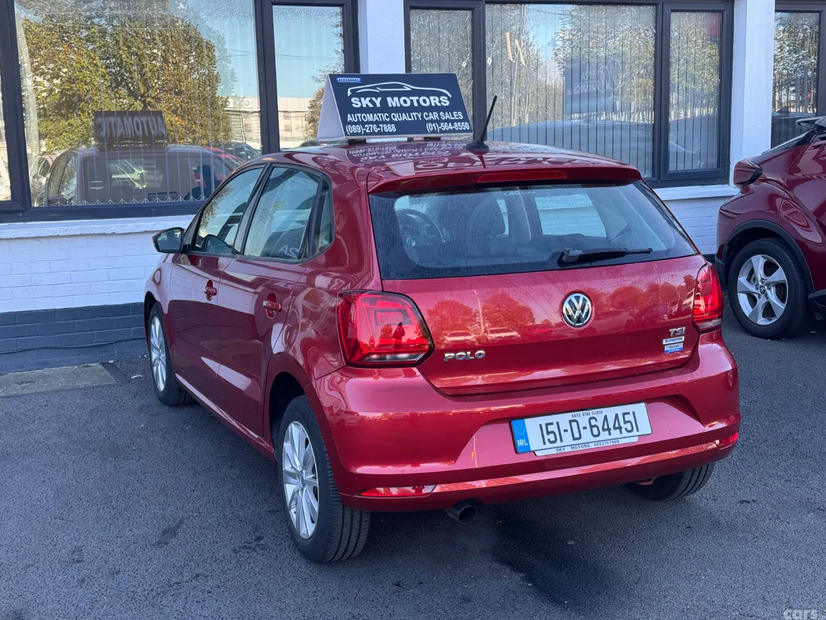 Volkswagen Polo Hatchback, Petrol, 2015, Red