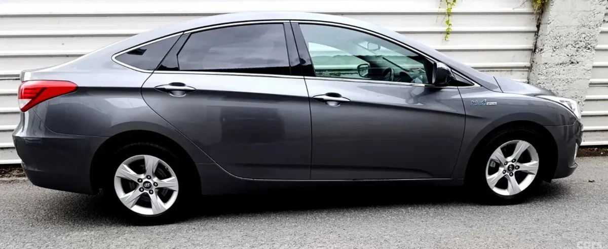 Hyundai i40 Saloon, Diesel, 2015, Silver
