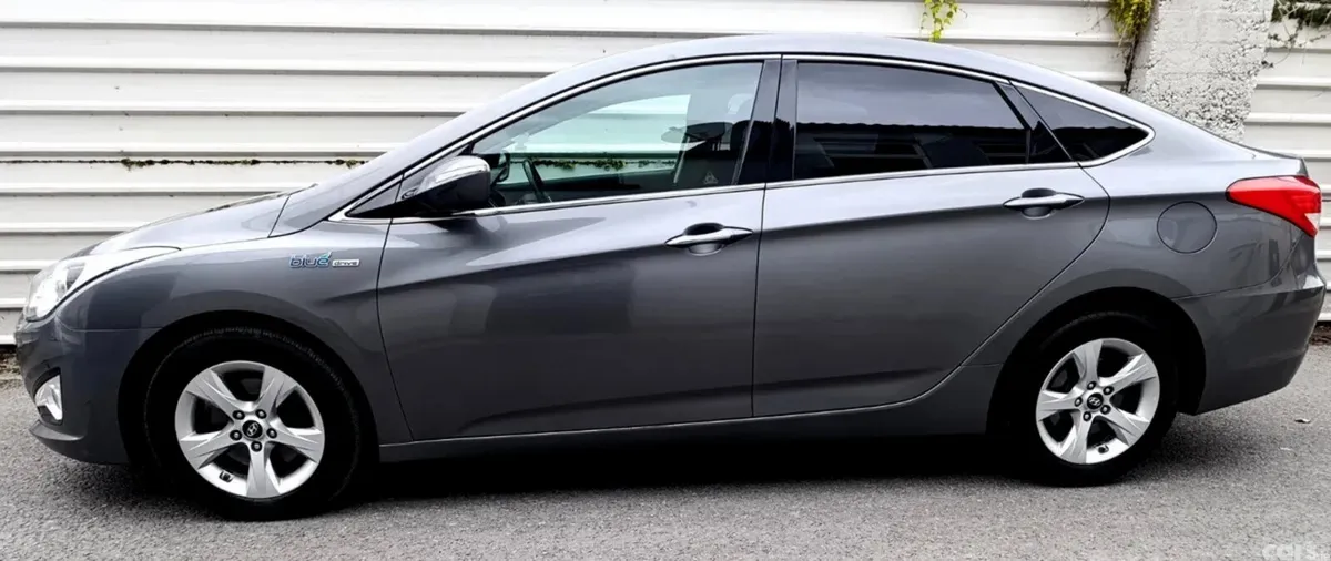 Hyundai i40 Saloon, Diesel, 2015, Silver