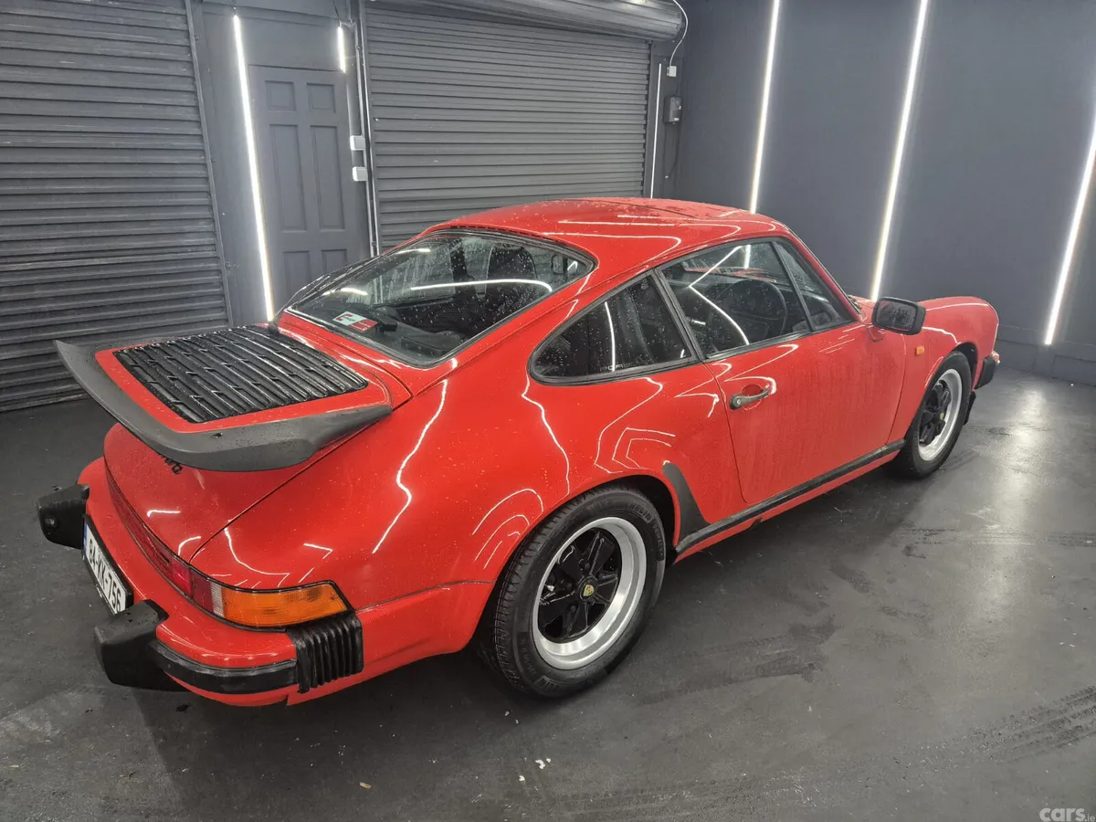 Porsche 911 Coupe, Petrol, 1984, Red