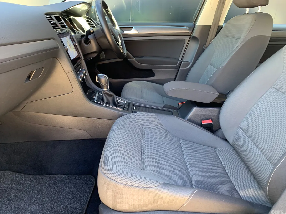 Volkswagen Golf Hatchback, Diesel, 2017, Grey