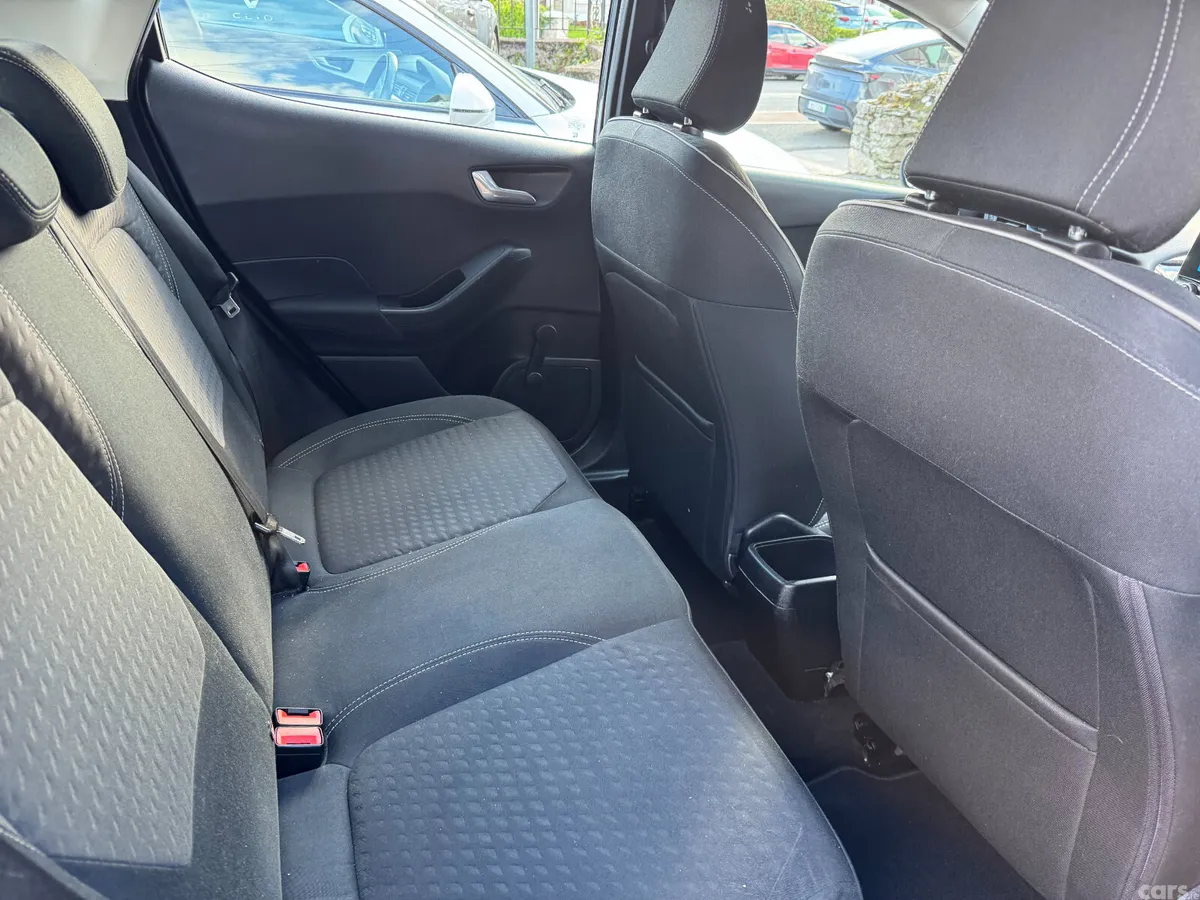 Ford Fiesta Hatchback, Petrol, 2018, Grey