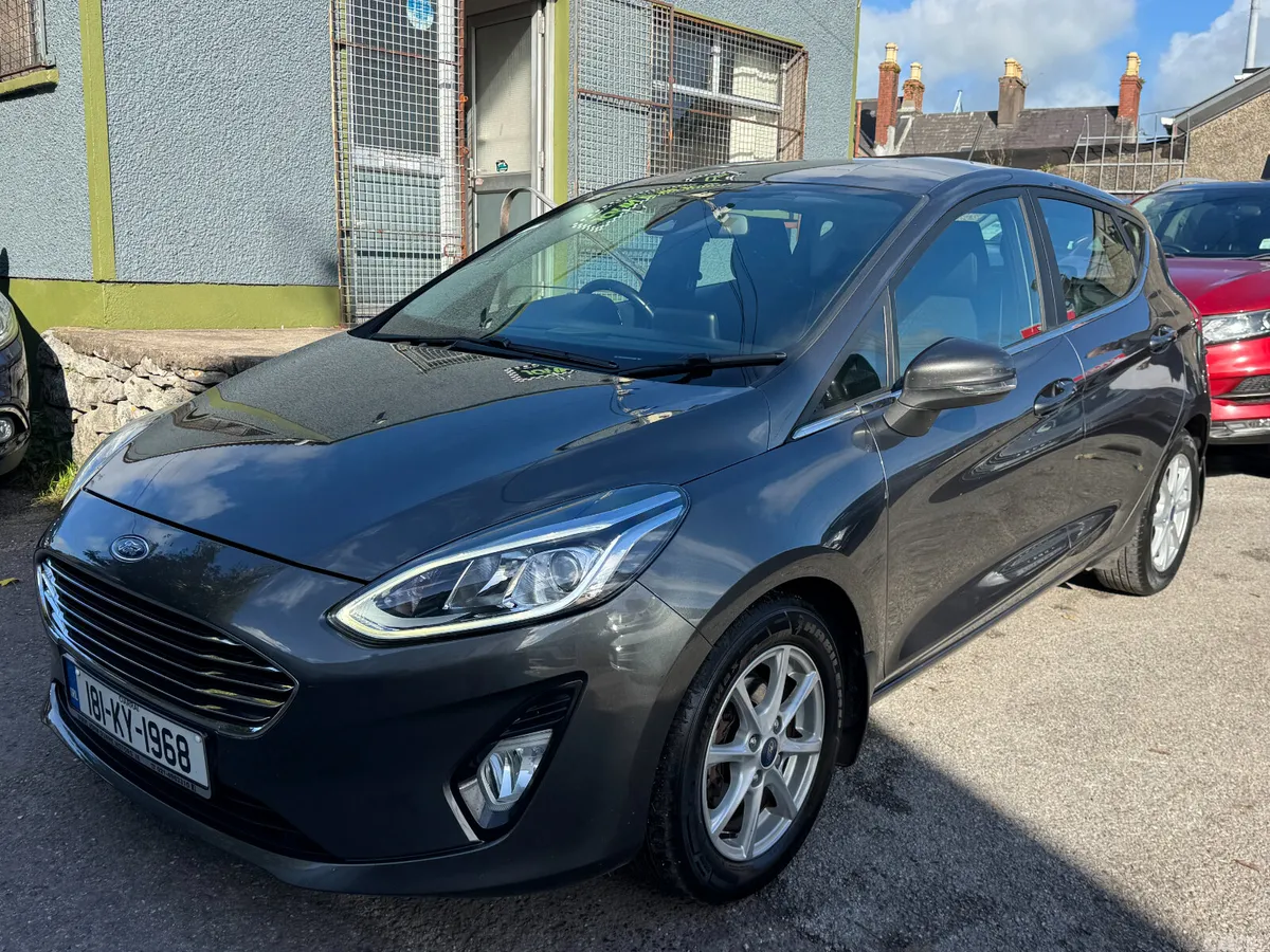 Ford Fiesta Hatchback, Petrol, 2018, Grey