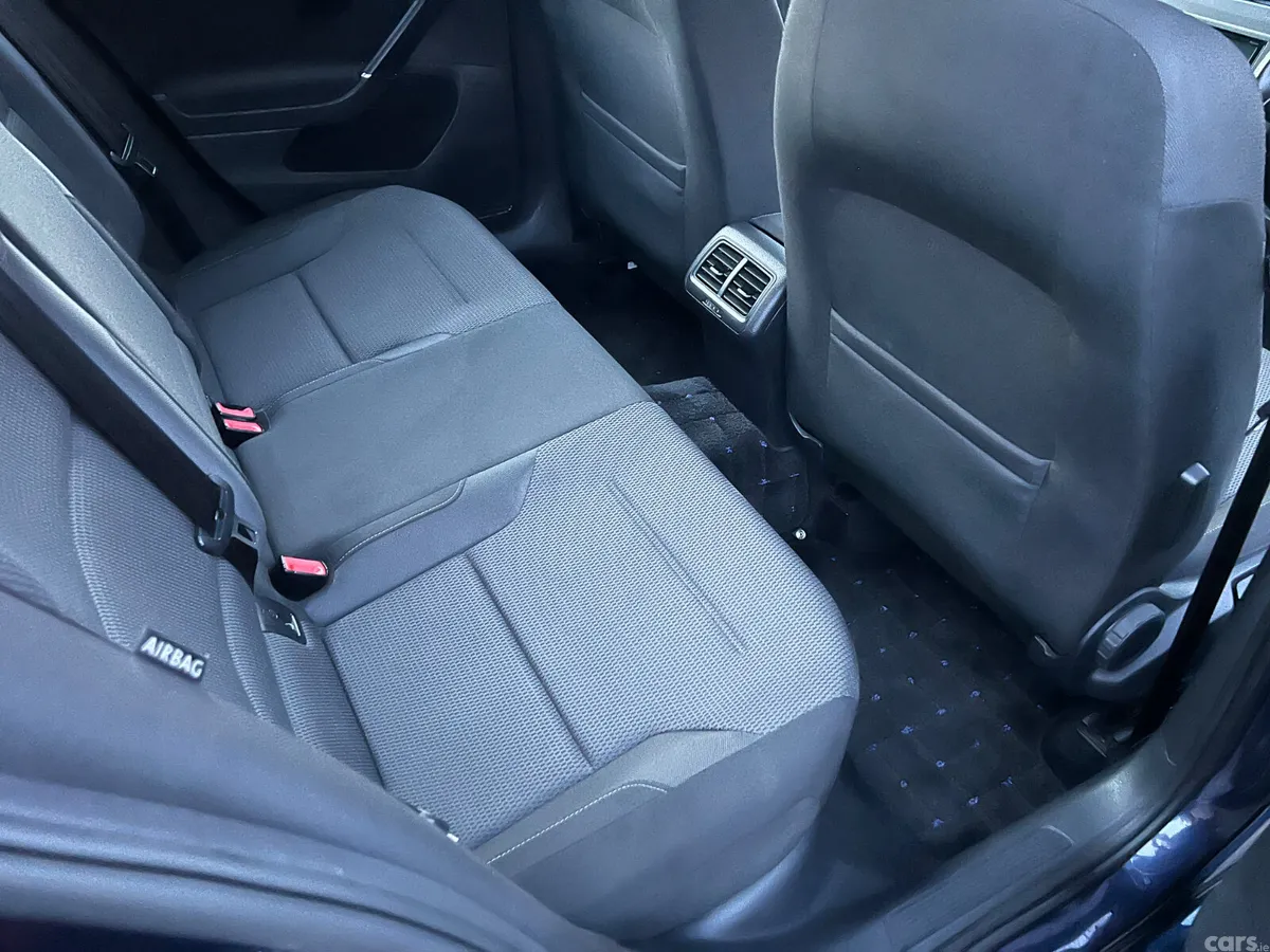 Volkswagen Golf Hatchback, Petrol, 2013, Blue