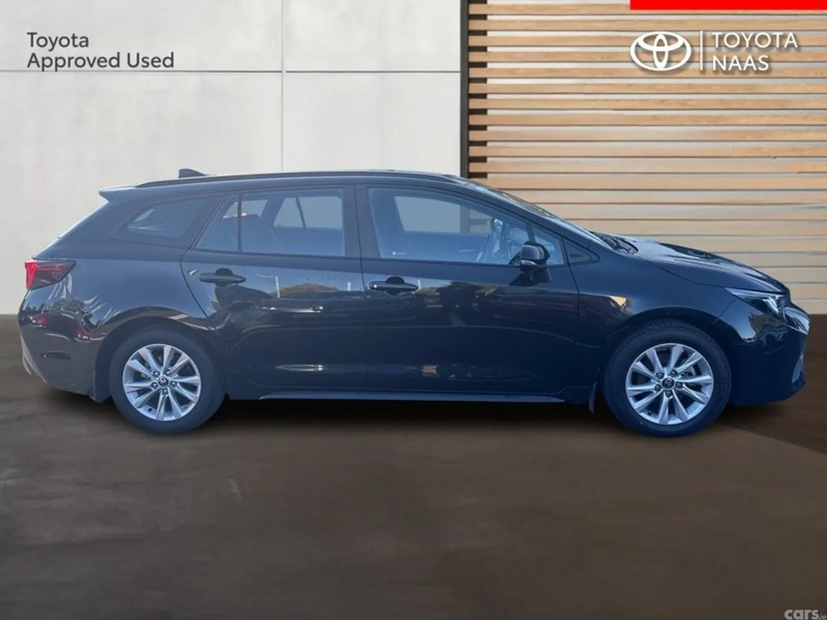 Toyota Corolla Estate, Petrol Hybrid, 2025, Black