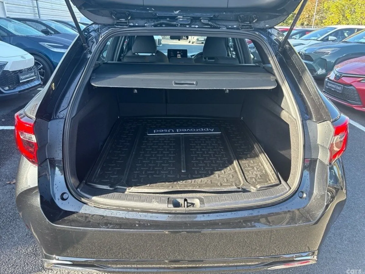 Toyota Corolla Estate, Petrol Hybrid, 2025, Black
