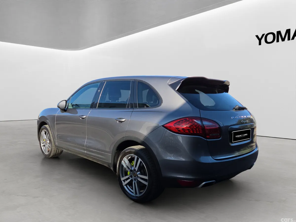 Porsche Cayenne SUV, Diesel, 2012, Grey
