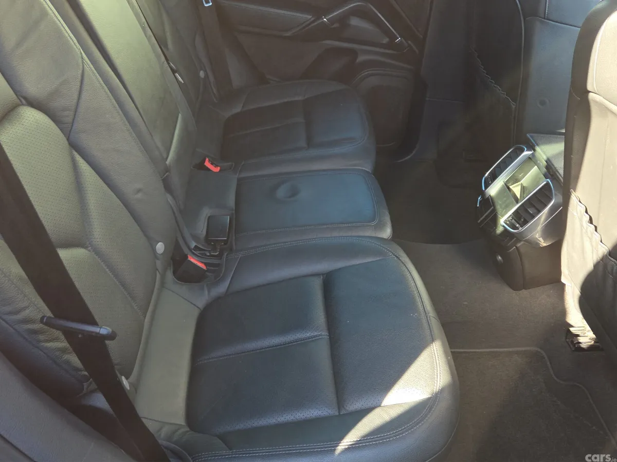 Porsche Cayenne SUV, Diesel, 2012, Grey