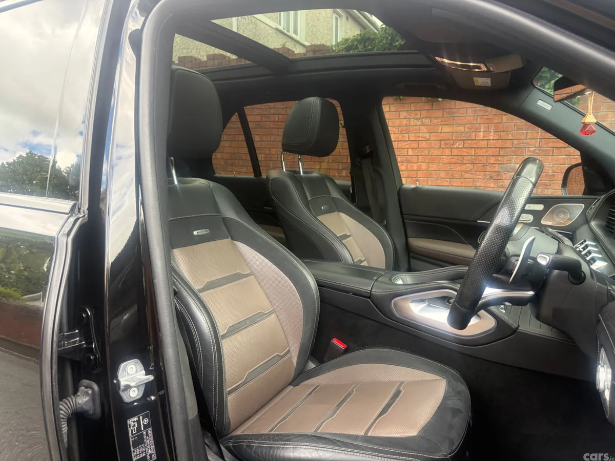 Mercedes-Benz GLE SUV, Petrol, 2020, Black