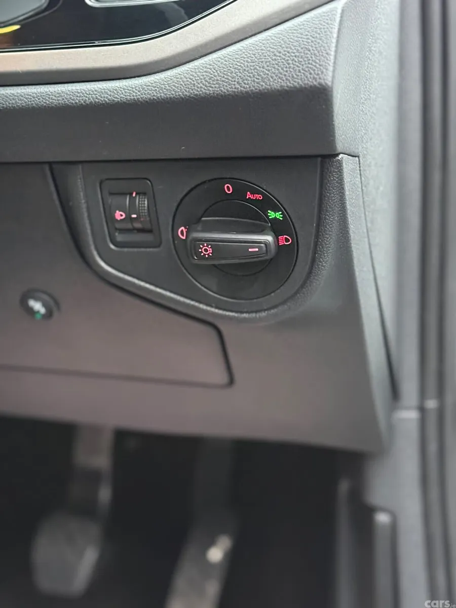 Volkswagen Polo Hatchback, Diesel, 2019, White