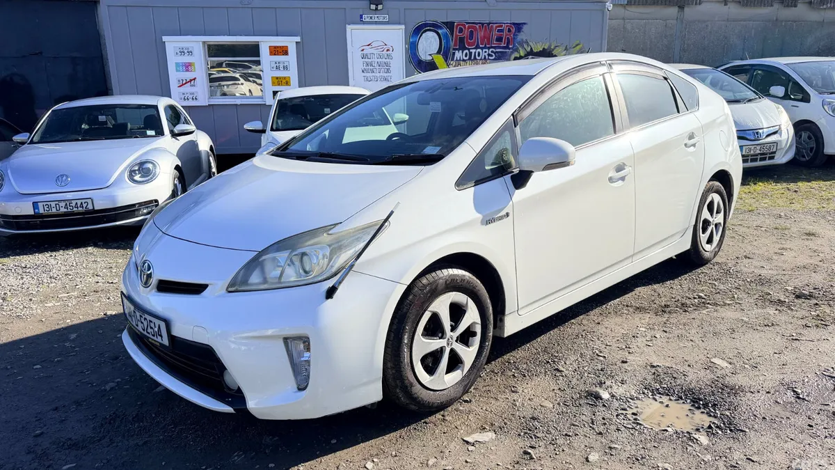Toyota Prius Hatchback, Petrol Hybrid, 2014, White
