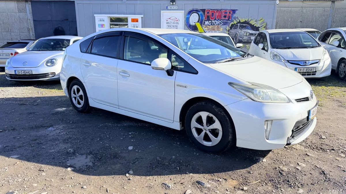 Toyota Prius Hatchback, Petrol Hybrid, 2014, White
