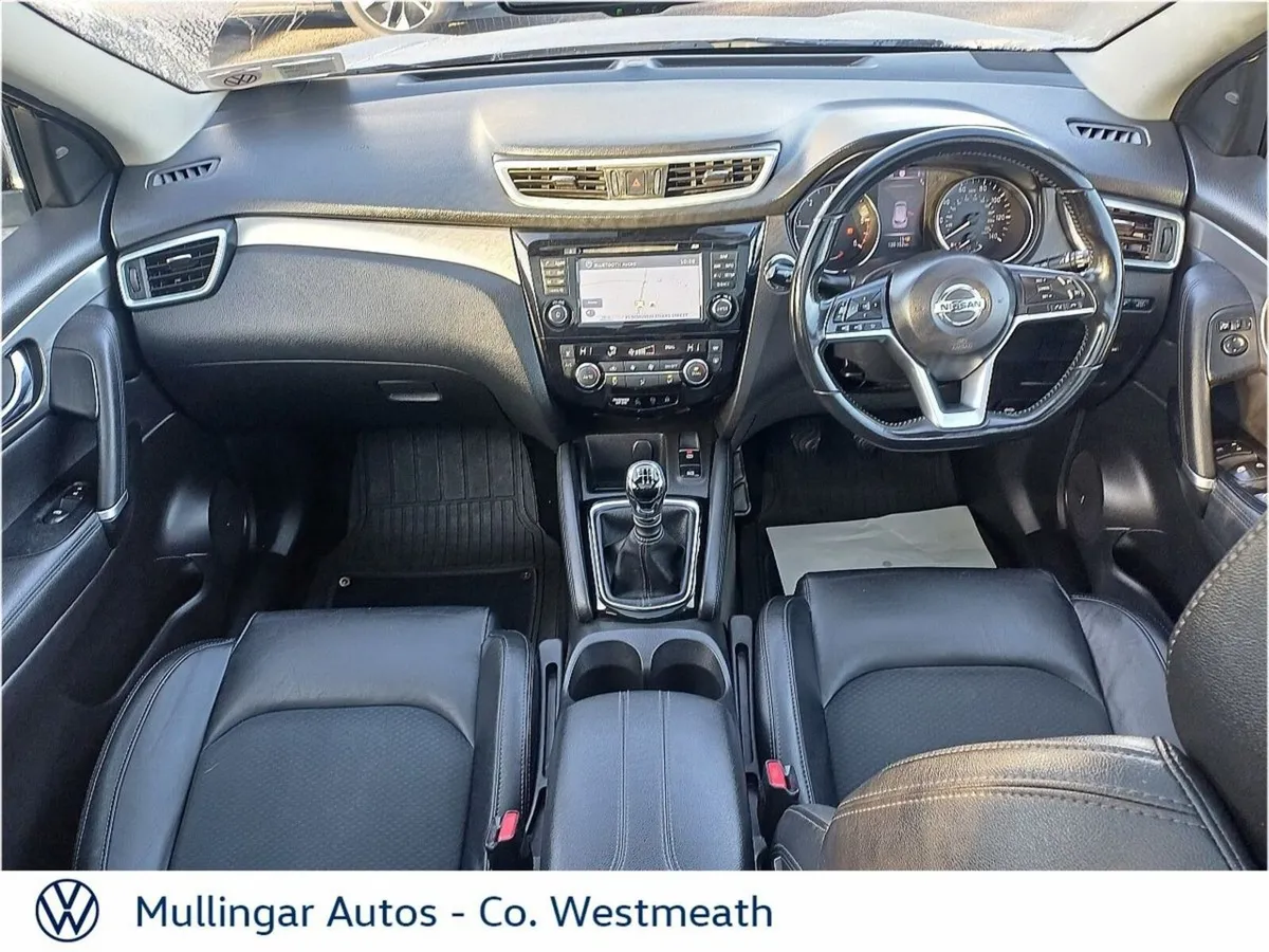 Nissan Qashqai Hatchback, Diesel, 2019, Silver