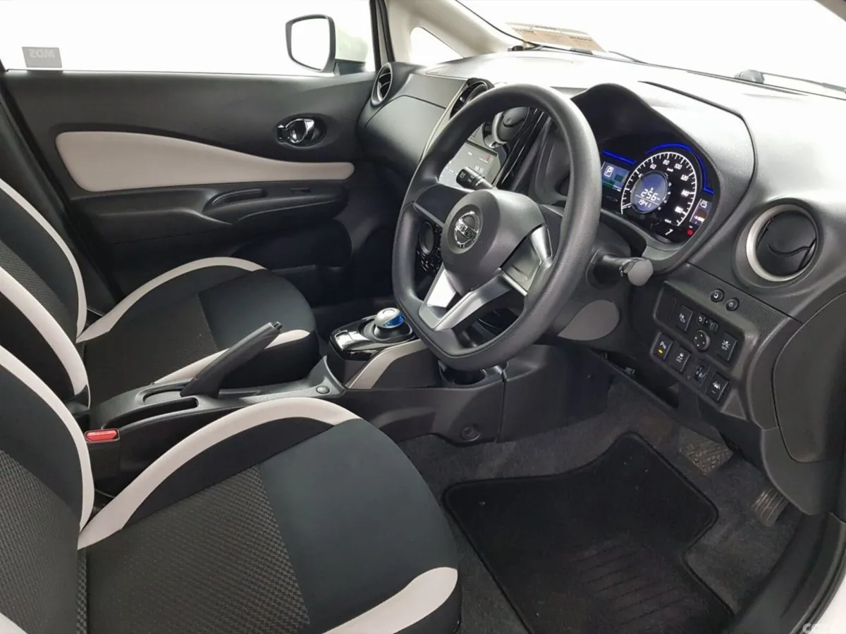Nissan Note SUV, Petrol Hybrid, 2021, White