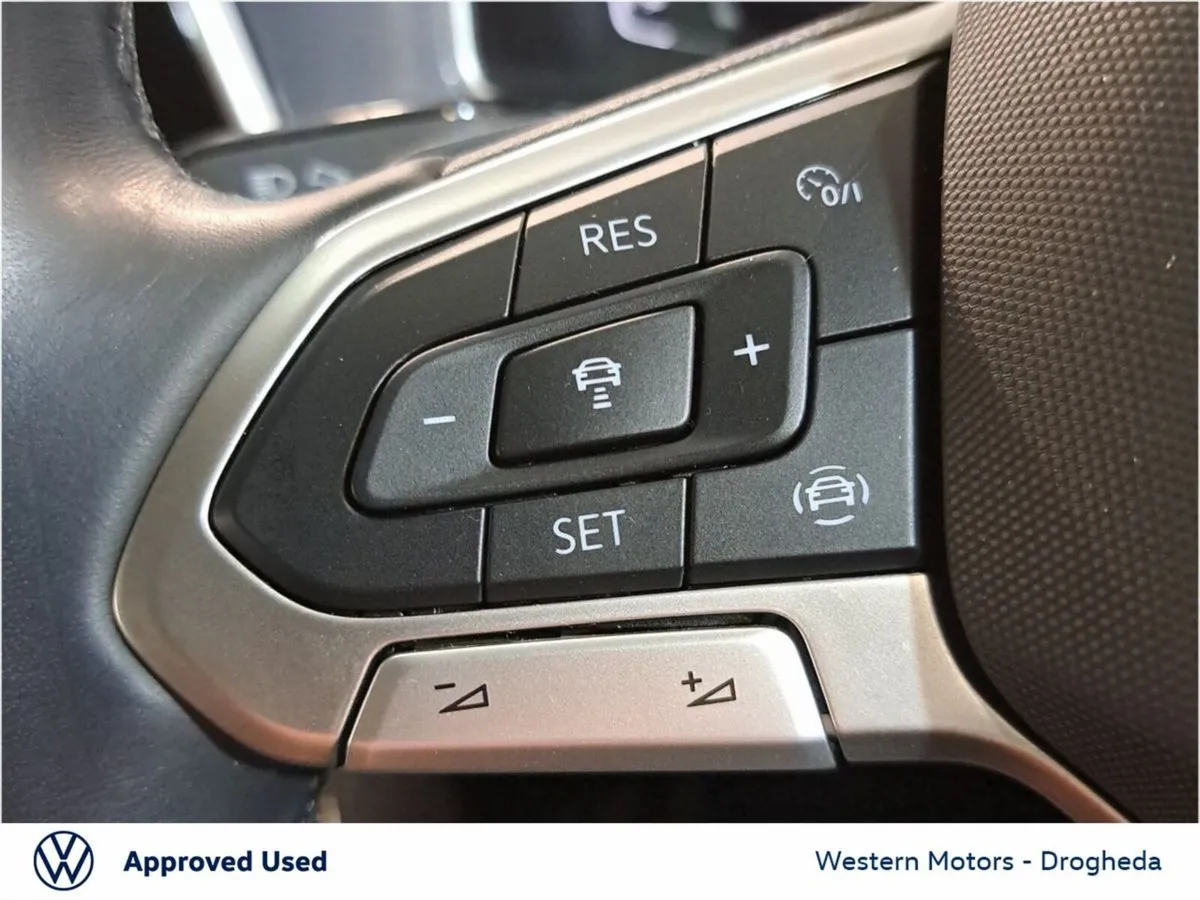 Volkswagen T-Roc SUV, Petrol, 2024, Grey