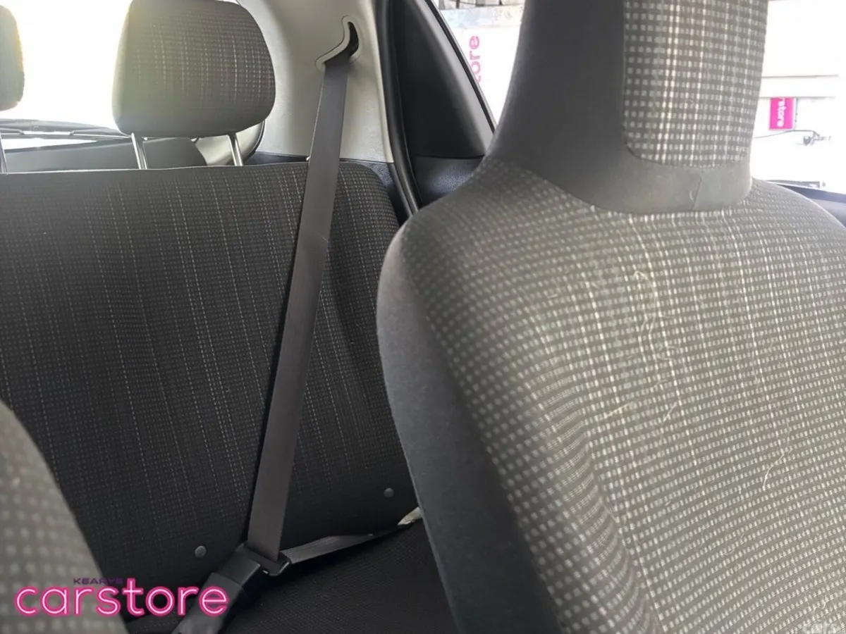 Toyota Vitz Hatchback, Petrol, 2019, White
