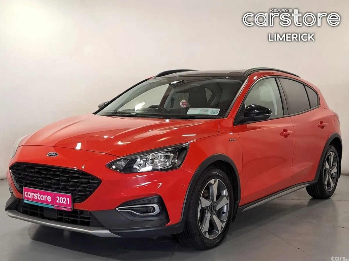 Ford Focus Hatchback, Diesel, 2021, Red