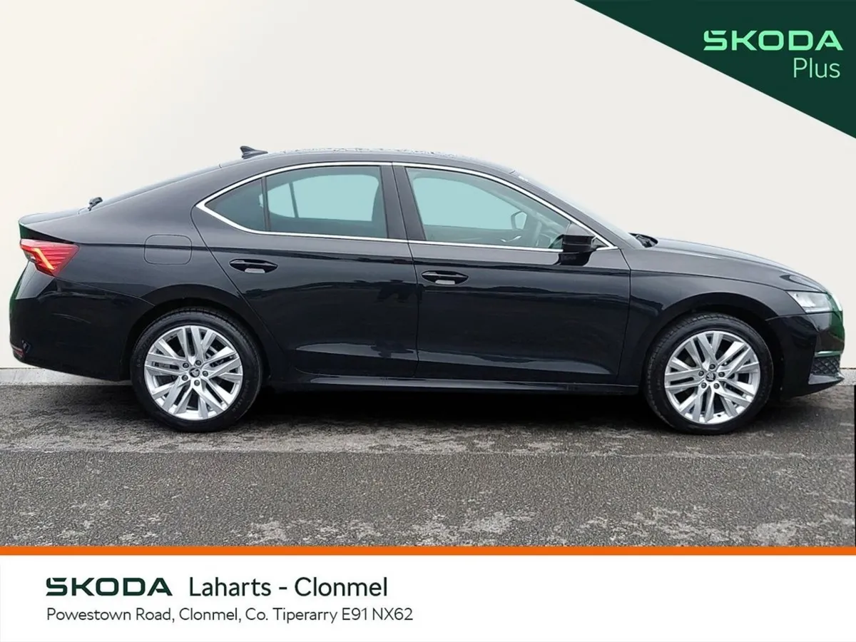 Skoda Octavia Saloon, Diesel, 2026, Black