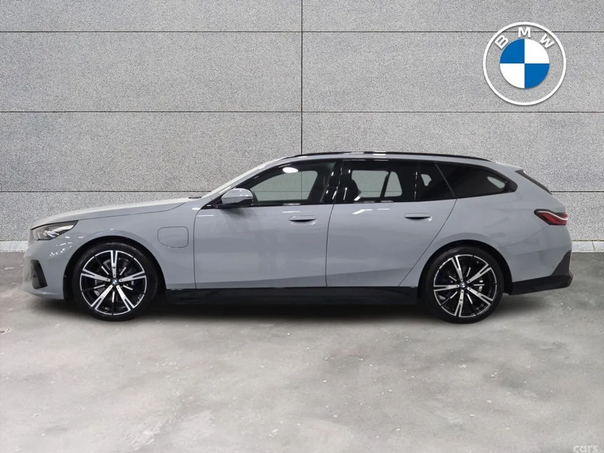 BMW 5-Series Estate, Petrol Hybrid, 2026, Grey