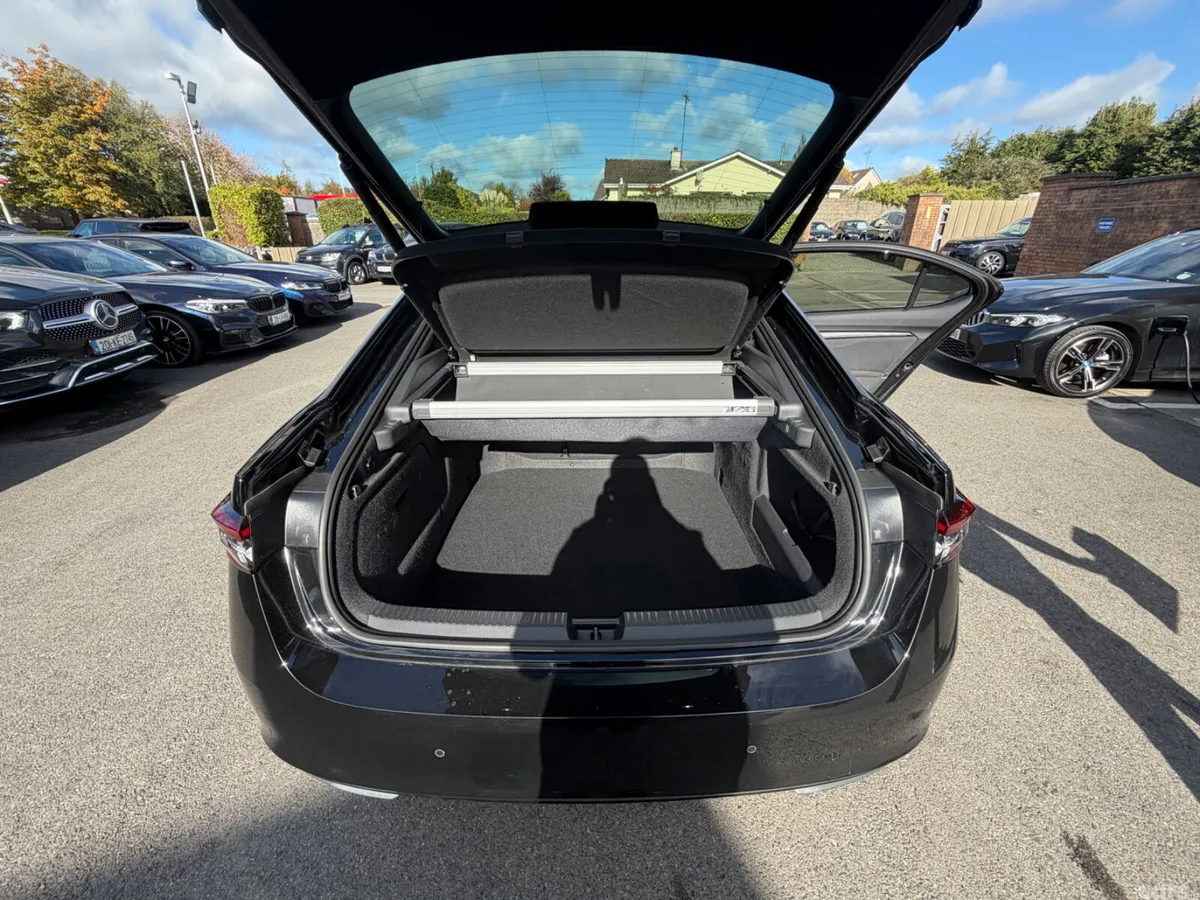 Skoda Superb Saloon, Diesel, 2025, Black