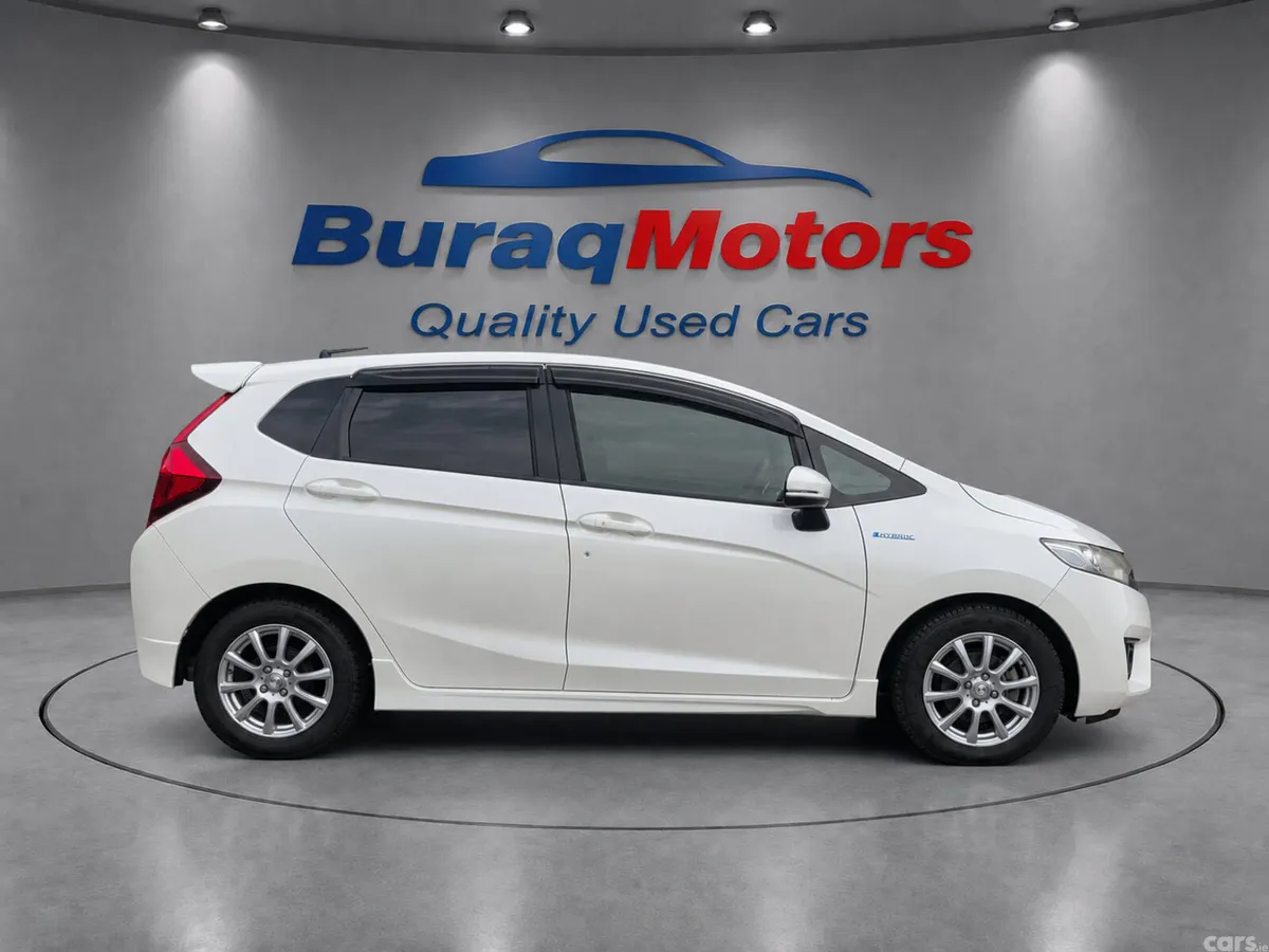 Honda Fit Hatchback, Petrol Hybrid, 2014, White