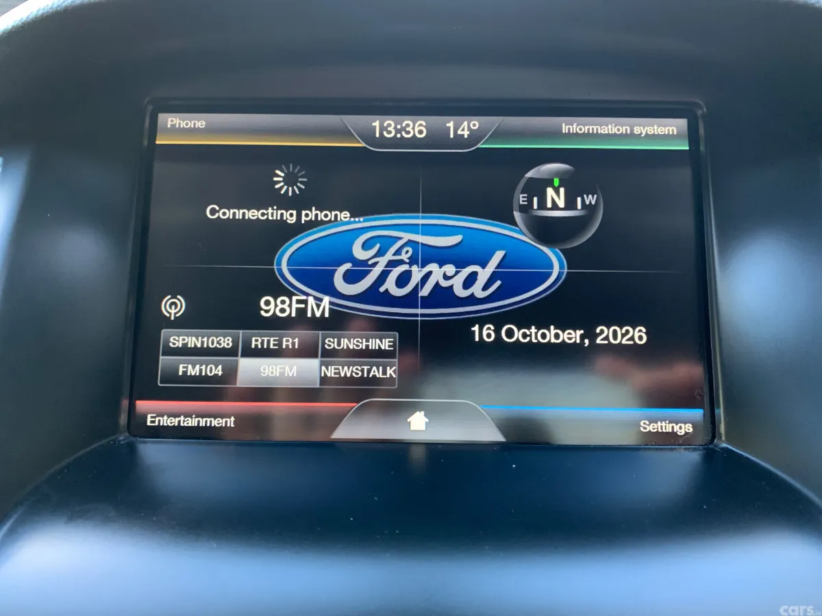 Ford Focus Hatchback, Petrol, 2016, Black