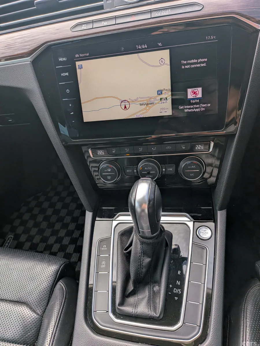 Volkswagen Passat Estate, Diesel, 2018, Silver