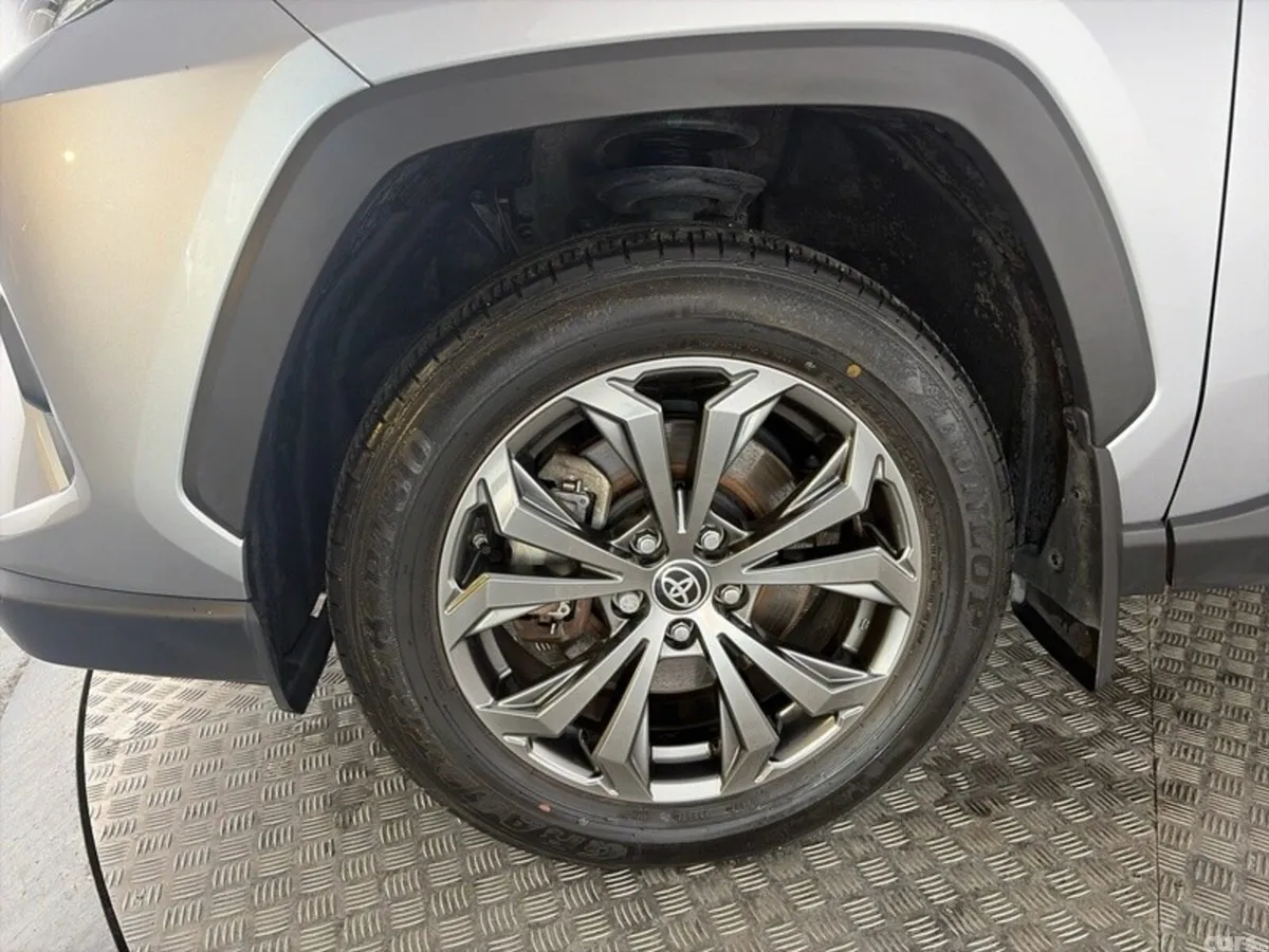 Toyota RAV4 SUV, Petrol Hybrid, 2024, Silver