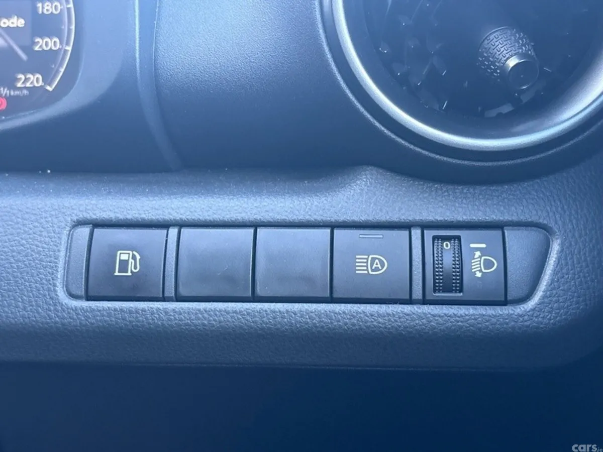 Toyota C-HR SUV, Petrol Hybrid, 2026, Blue