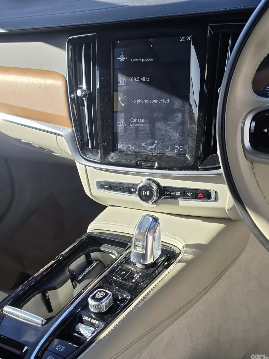 Volvo V90 Estate, Petrol Plug-in Hybrid, 2019, Blue