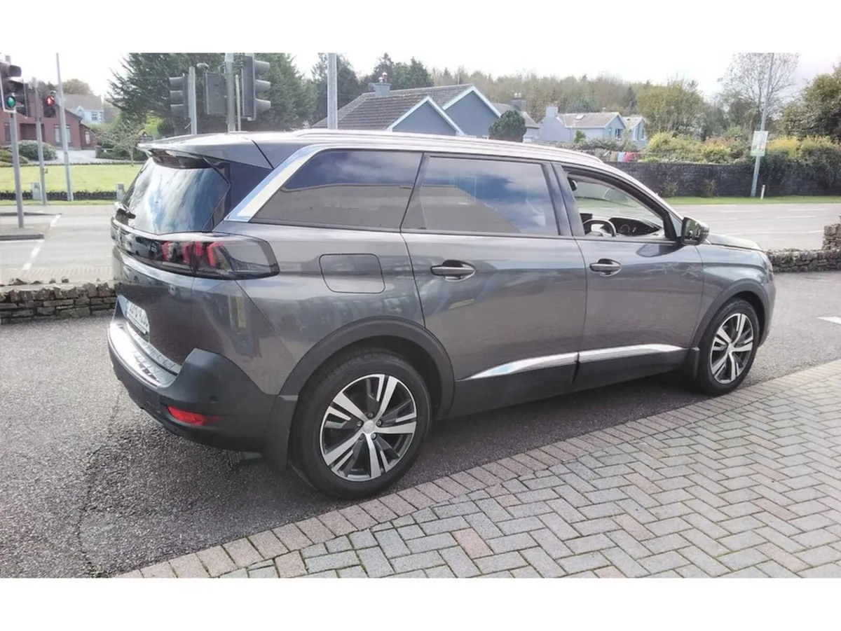 Peugeot 5008 SUV, Diesel, 2022, Grey