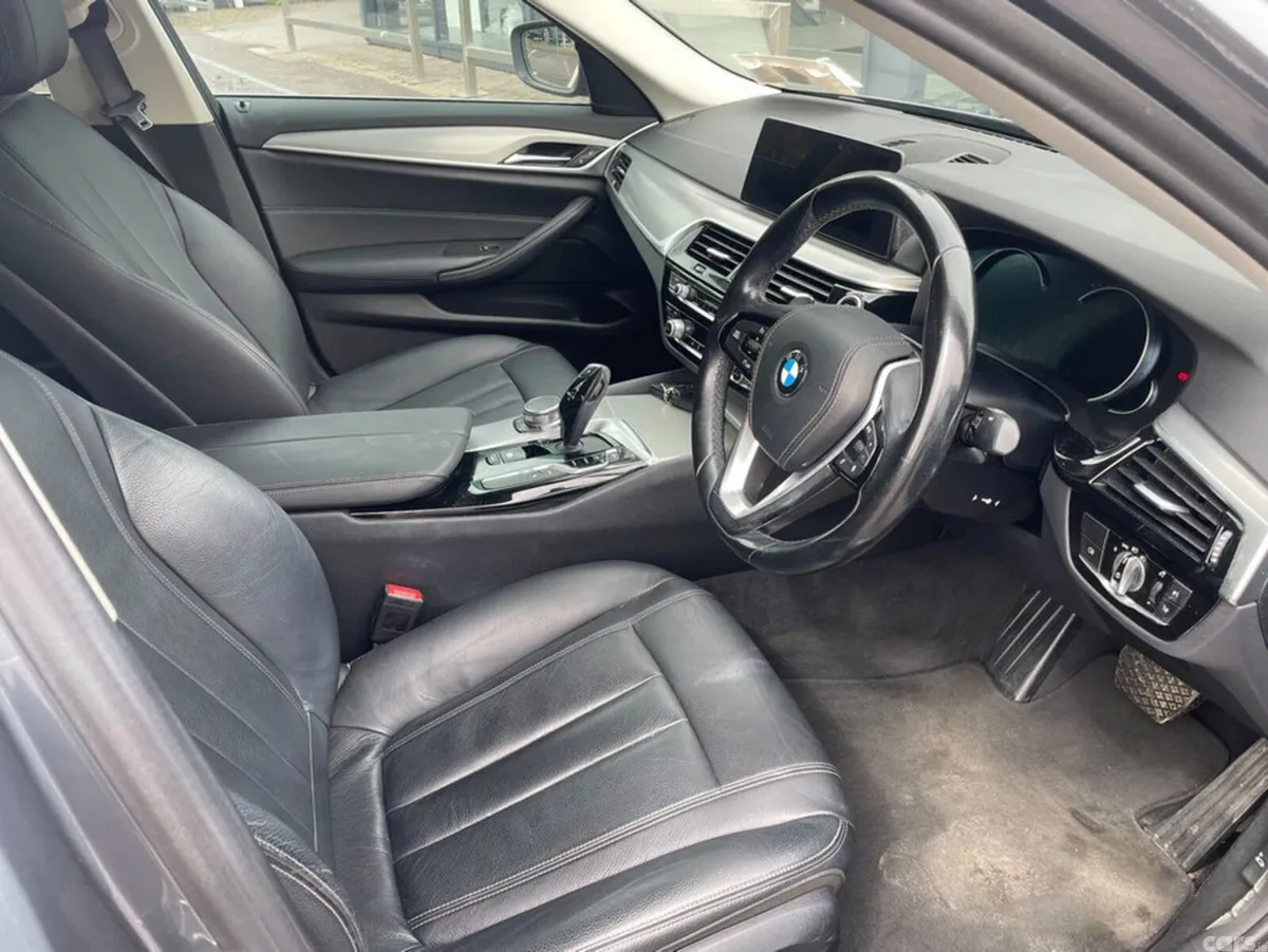 BMW 5-Series Saloon, Petrol Plug-in Hybrid, 2017, Blue