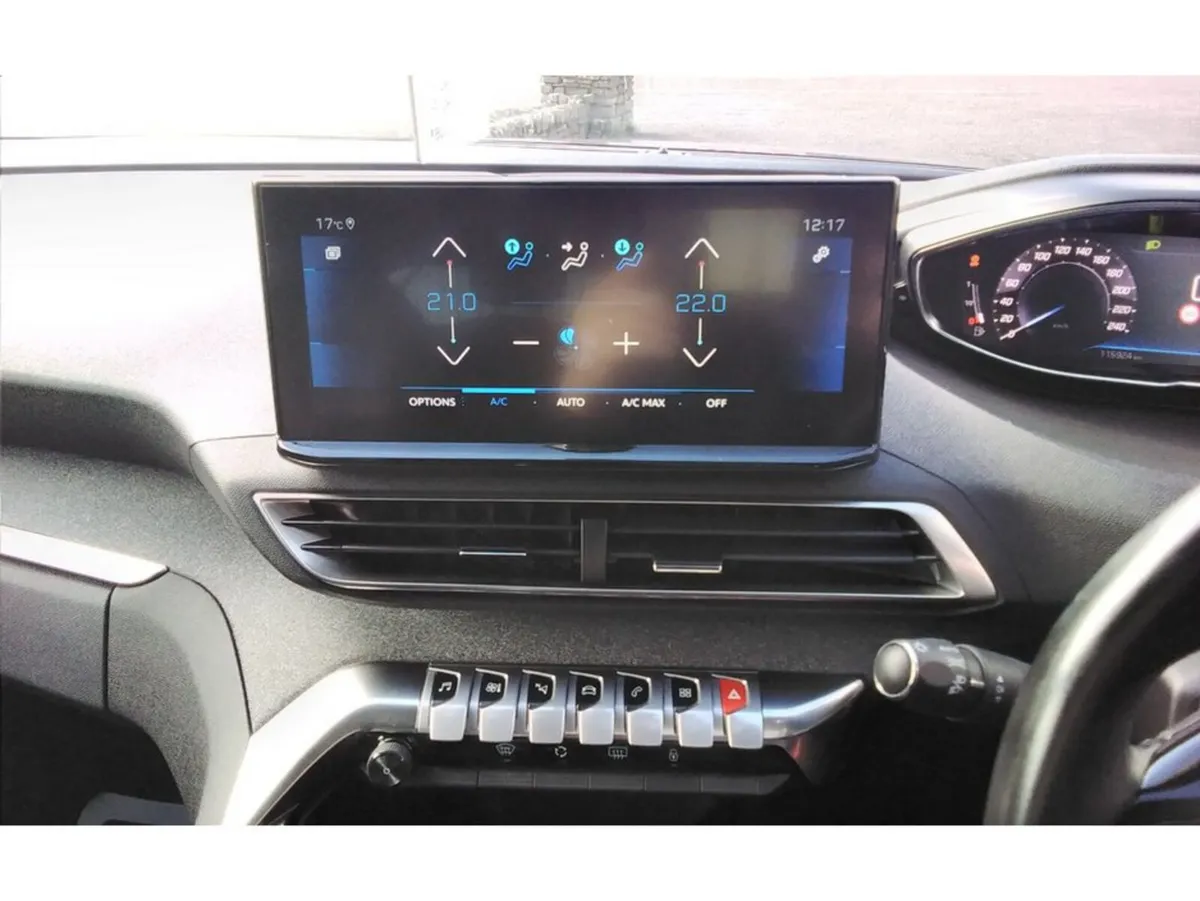 Peugeot 5008 SUV, Diesel, 2022, Grey