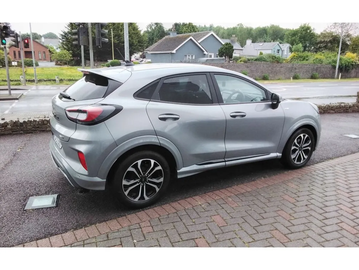 Ford Puma MPV, Petrol Hybrid, 2022, Grey