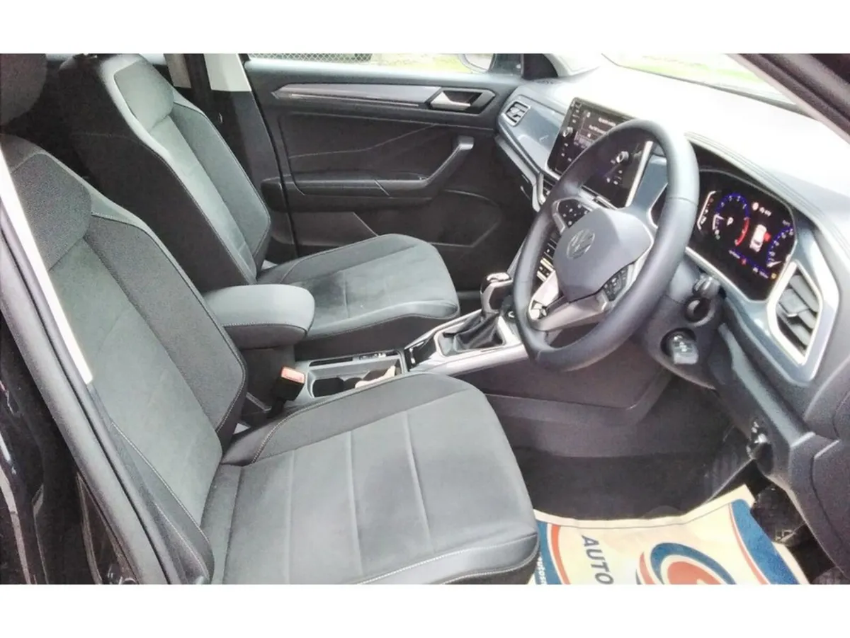 Volkswagen T-Roc SUV, Petrol, 2025, Black