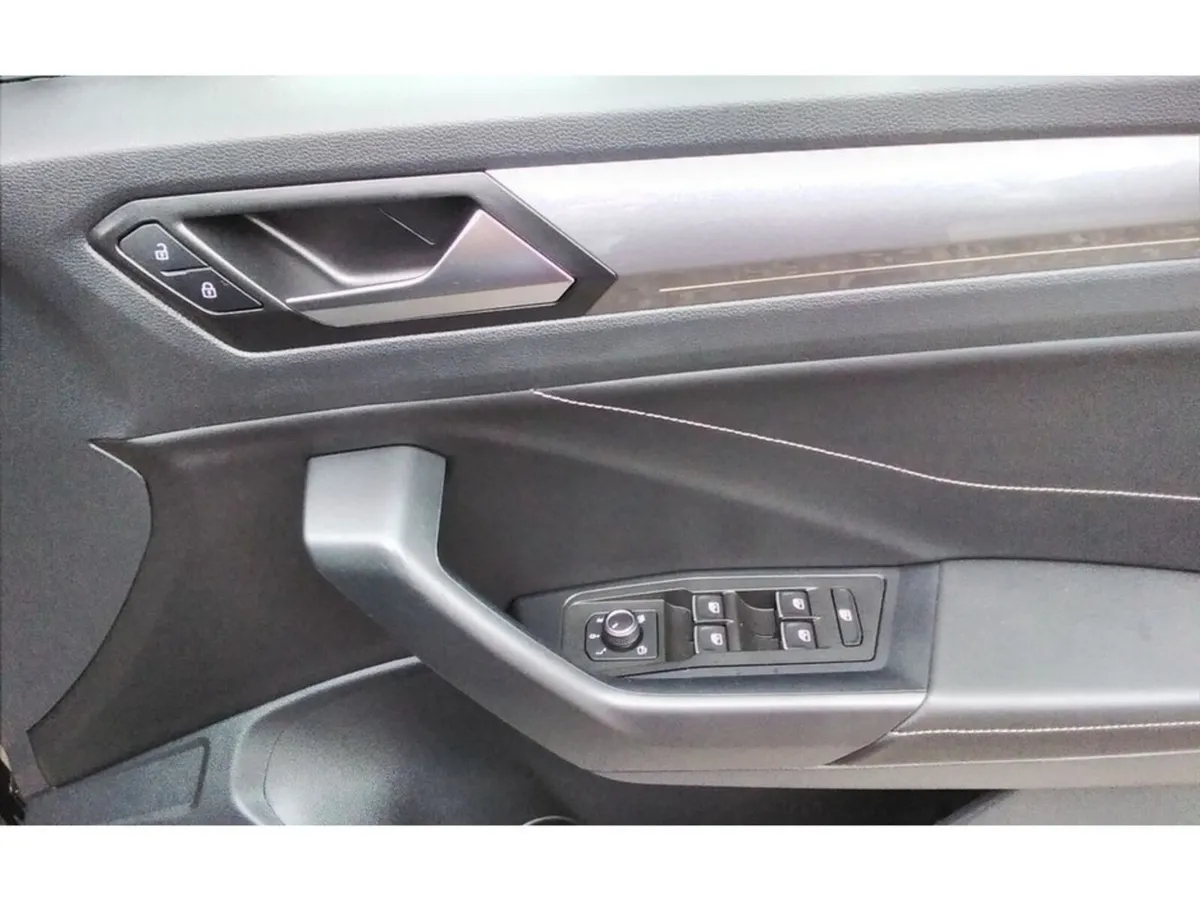 Volkswagen T-Roc SUV, Petrol, 2025, Black