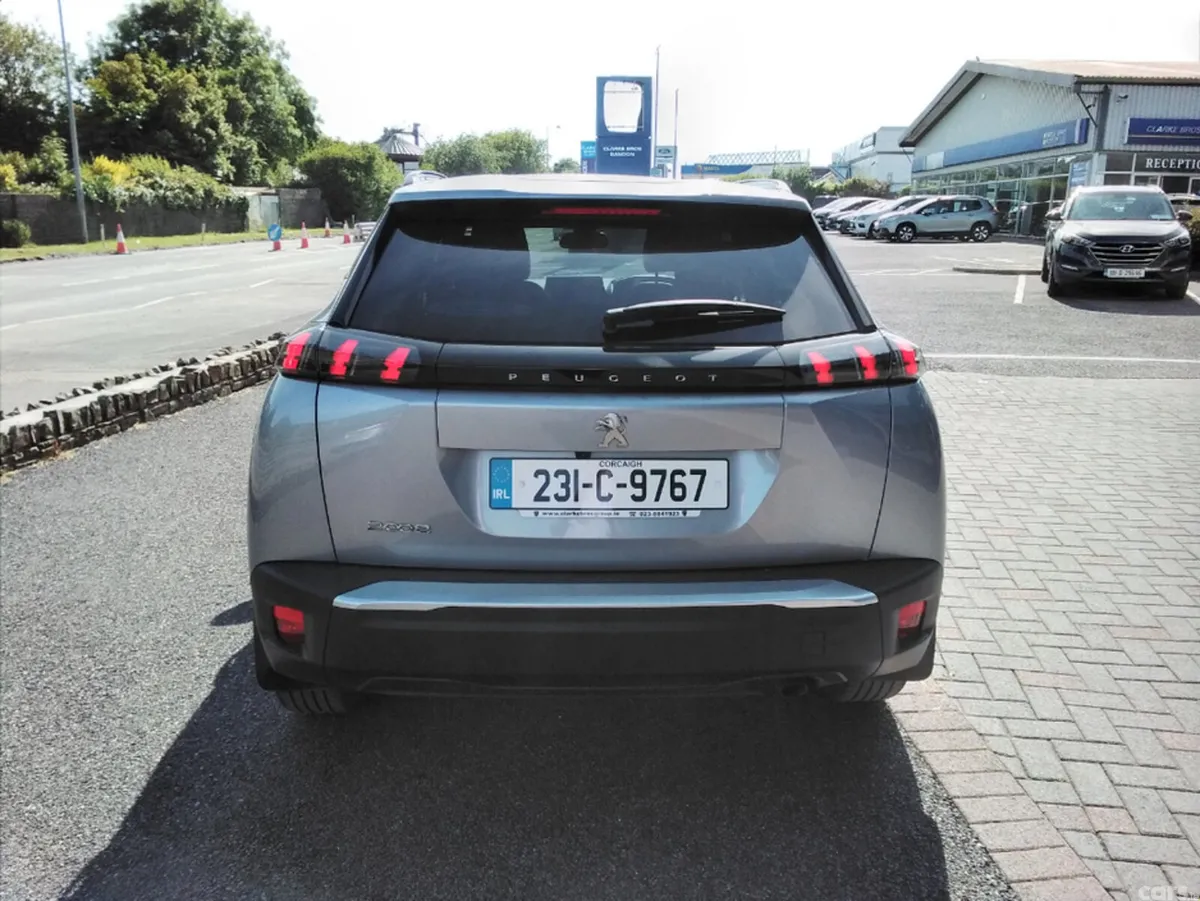 Peugeot 2008 SUV, Petrol, 2023, Grey