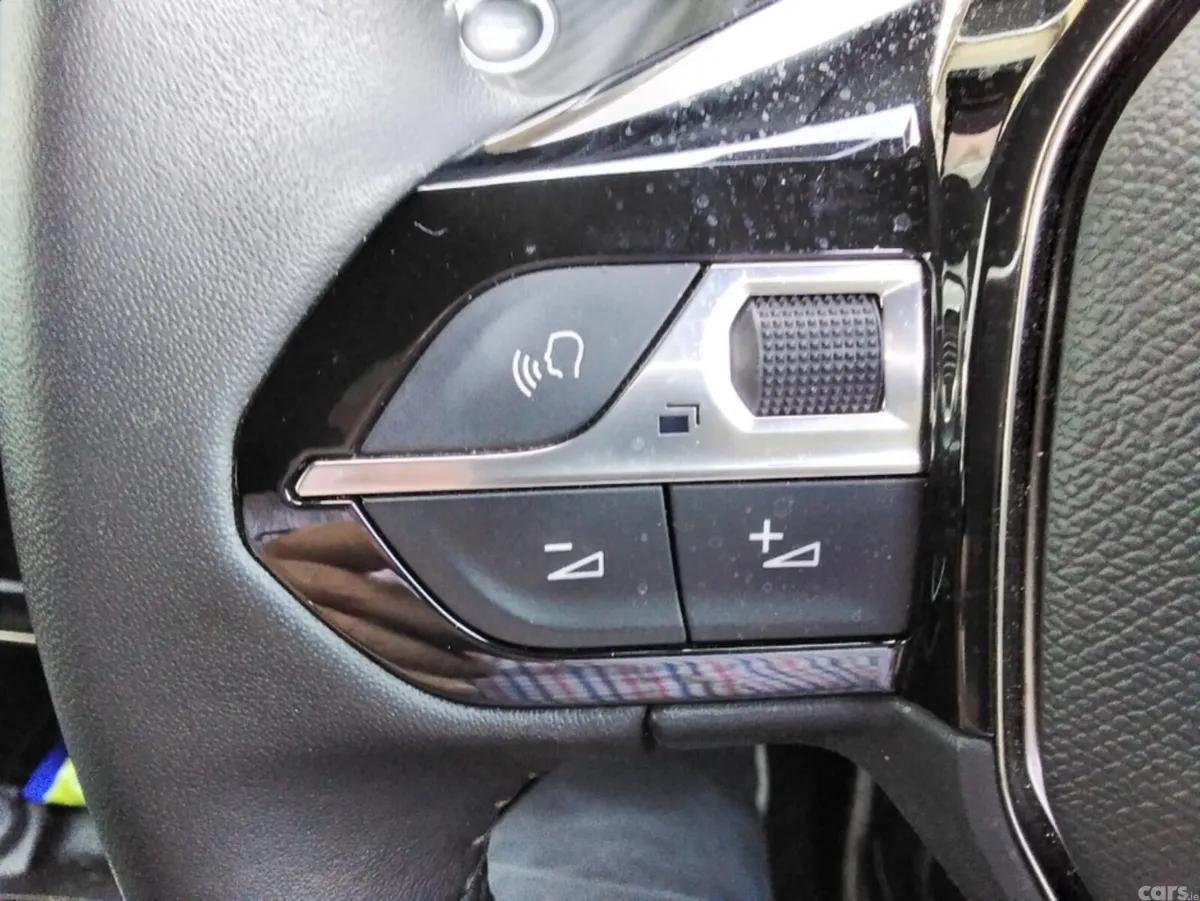 Peugeot 2008 SUV, Petrol, 2023, Grey