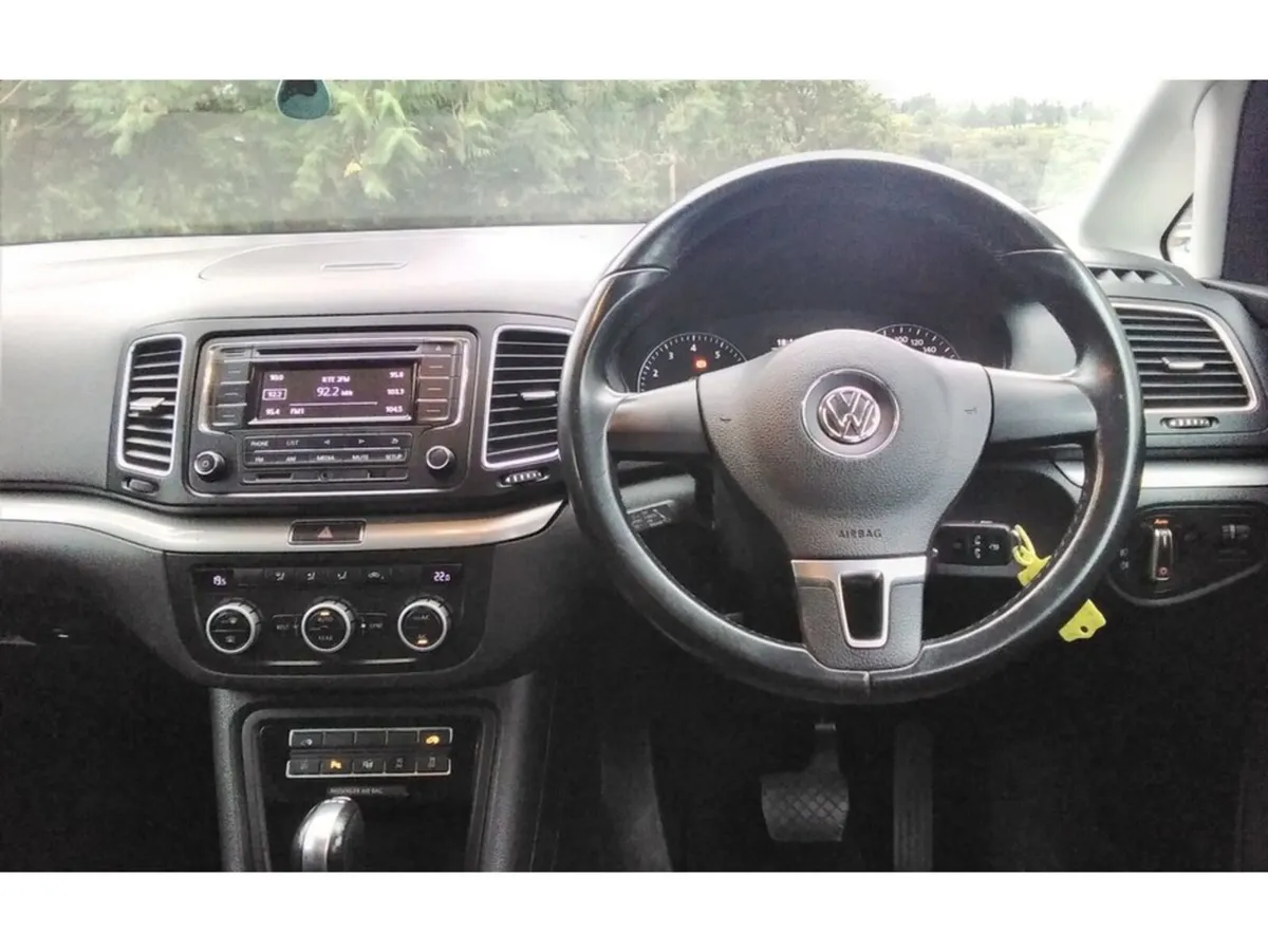 Volkswagen Sharan MPV, Petrol, 2015, Blue